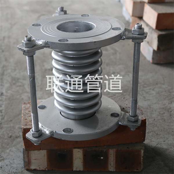 橫向大拉杆手机在线看片