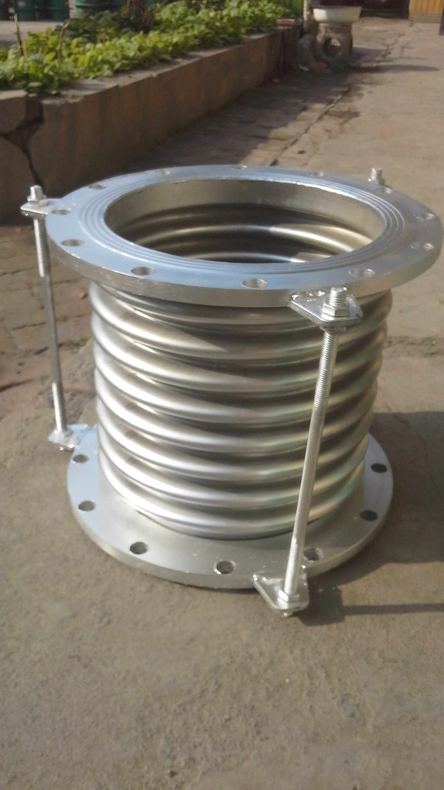 焊接式波紋手机在线看片金屬波紋管是如何電焊焊接上來的